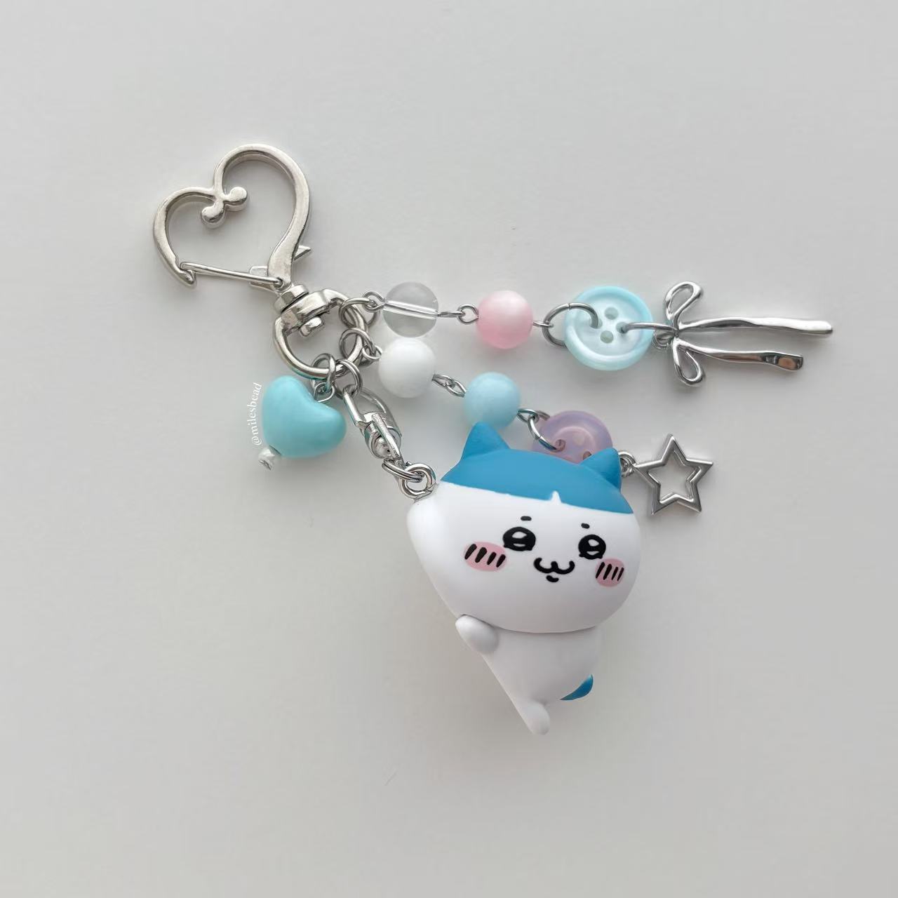 chiikawa Hachiware keychain