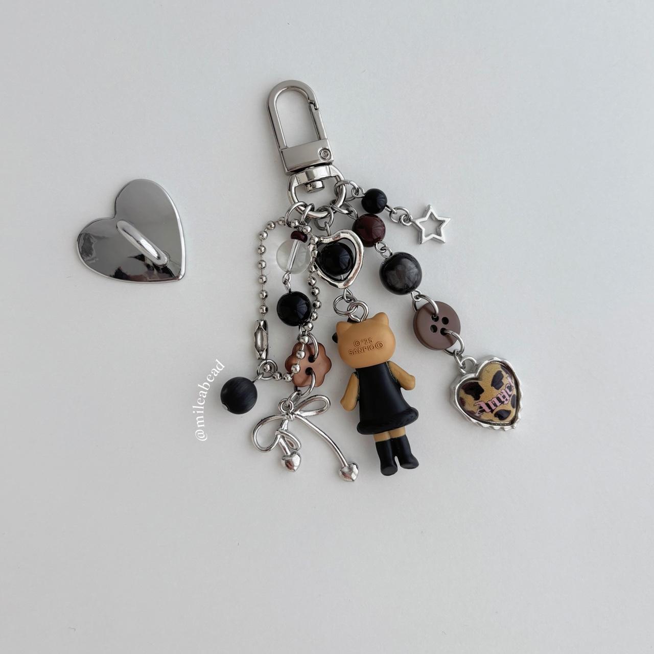 Long-Legged Kitty Keychain – Includes Heart-Shaped Phone Charm Hook
