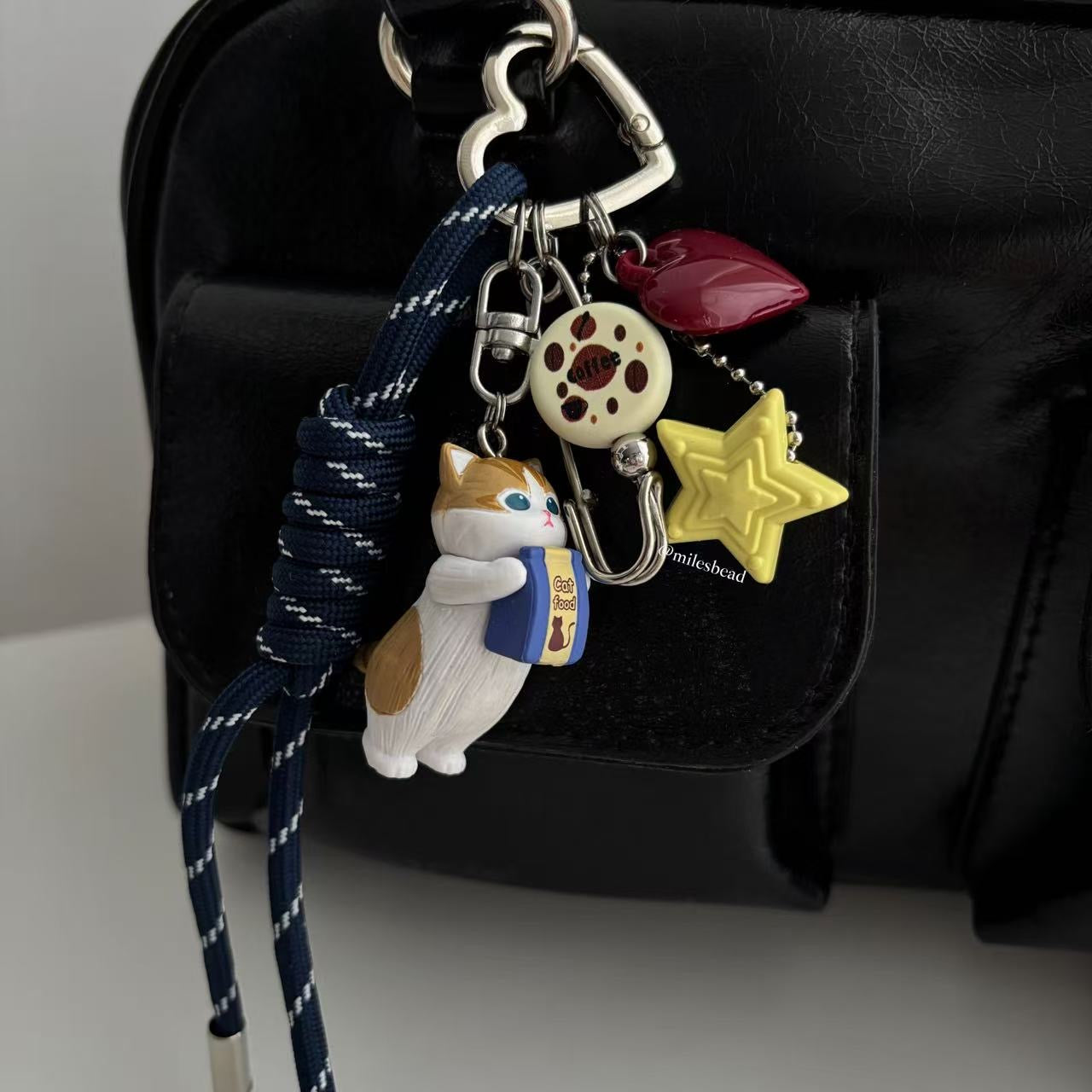 Mofusand Hungry Cat Series